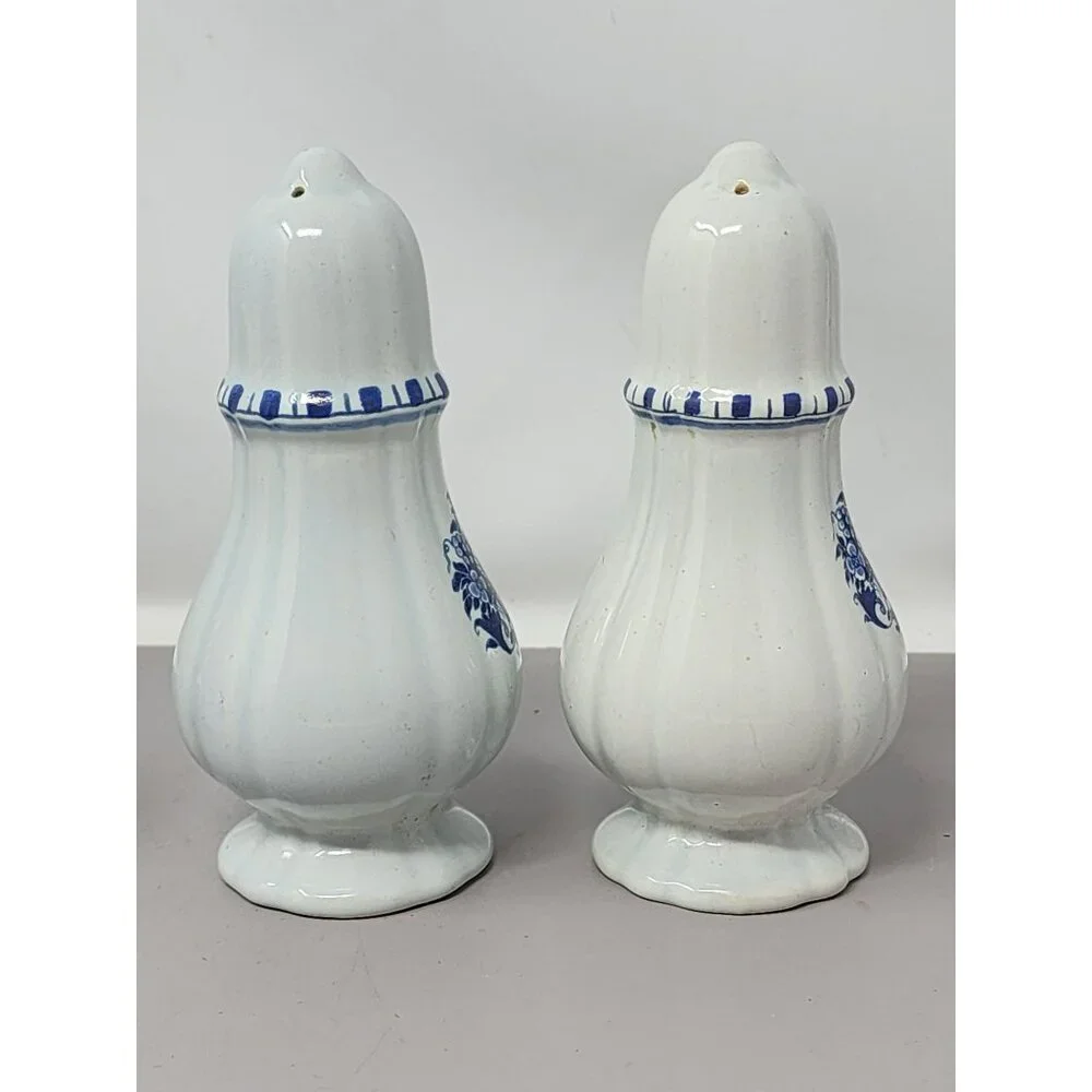 Vintage Ceramic Salt & Pepper Shakers White & Blue‎ Floral Design